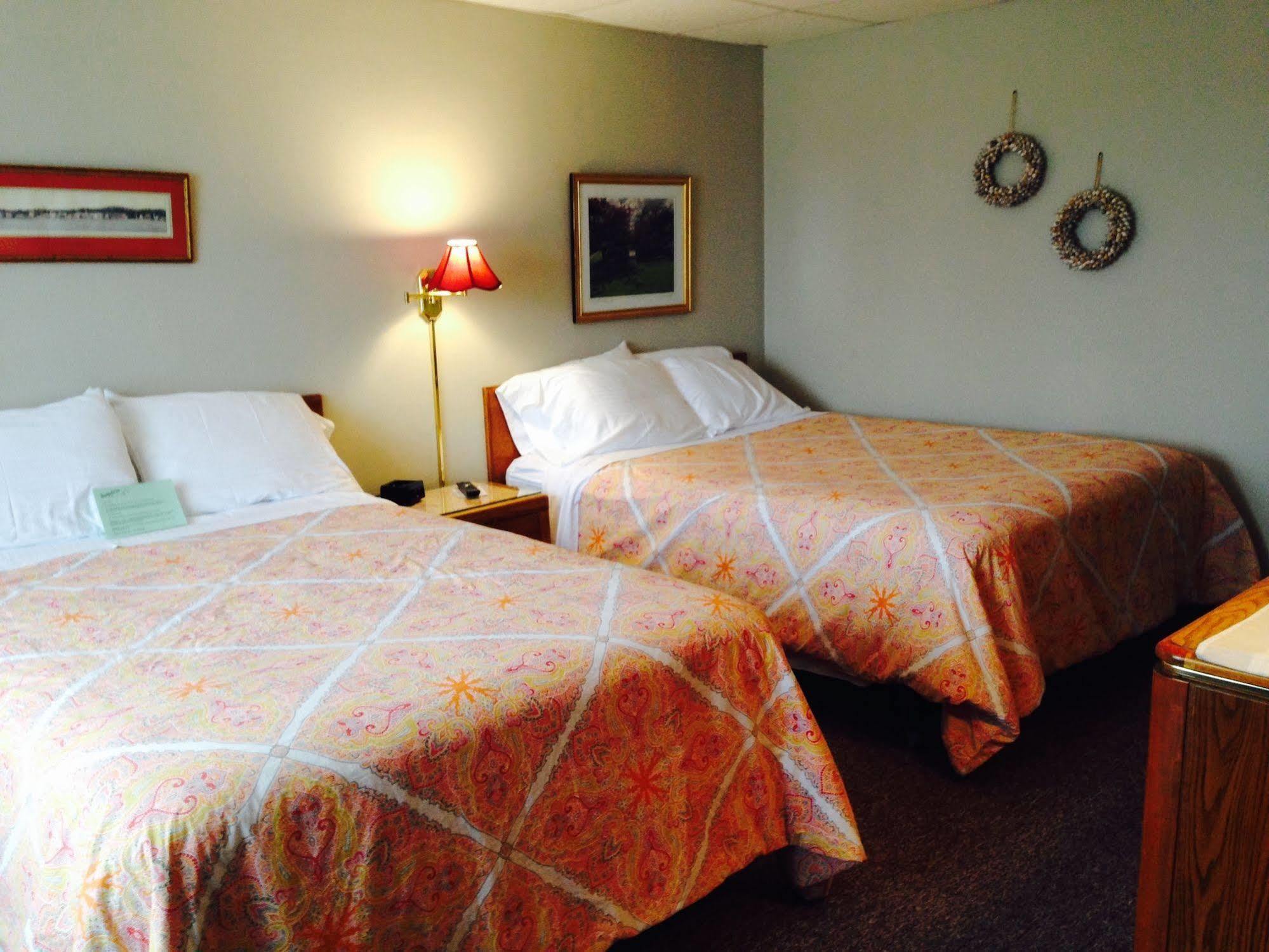 Skaneateles Inn On 20 Auburn Esterno foto